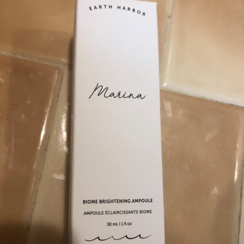 EARTH HARBOR MARINA BIOME BRIGHTENING AMPOULE